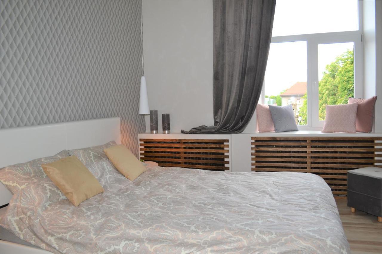 Vee 4 City Center Apartment Пярну Екстер'єр фото